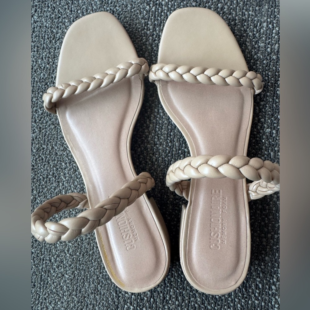 Cushionaire Neptune braided sandals